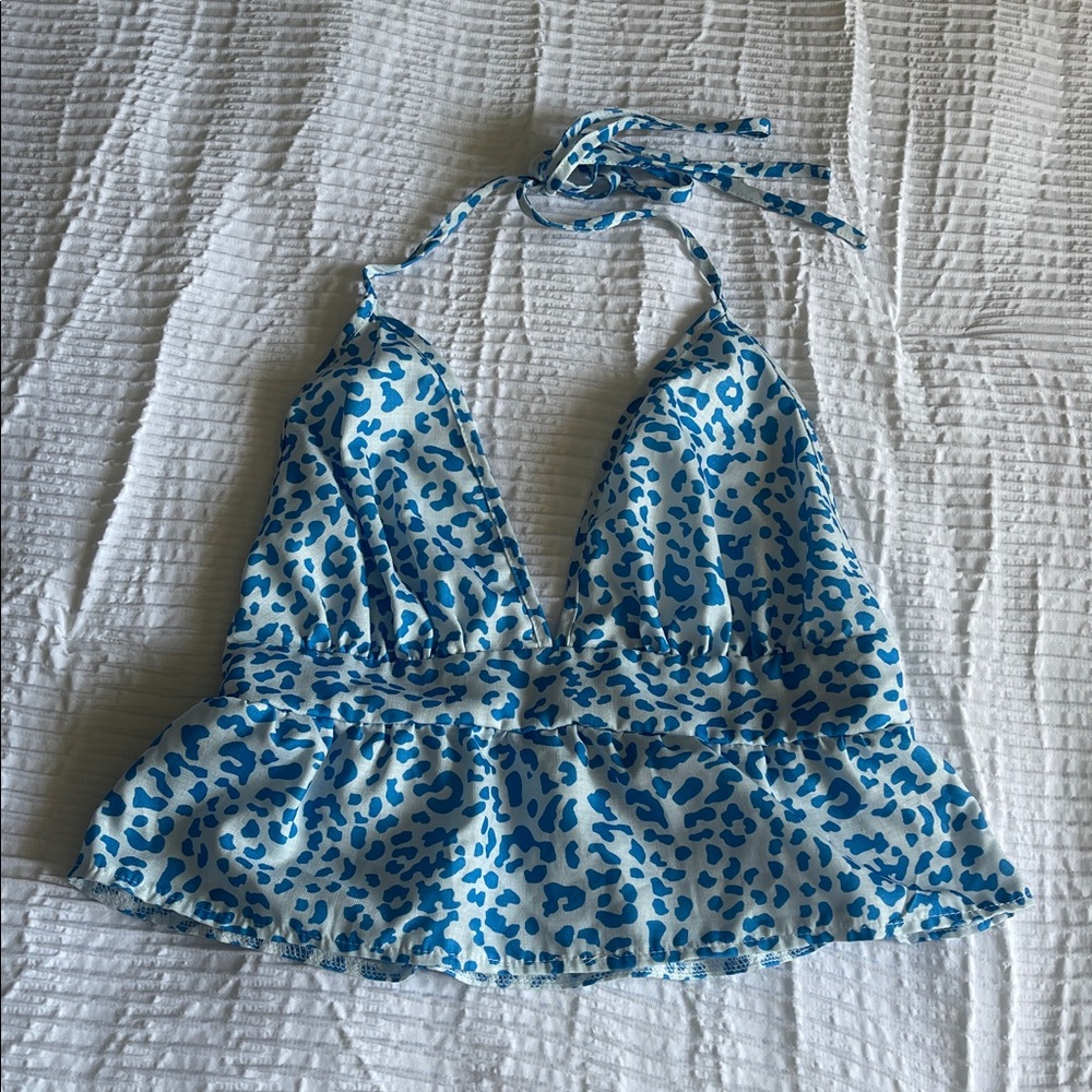 SHEIN Blue and White Patterned Top